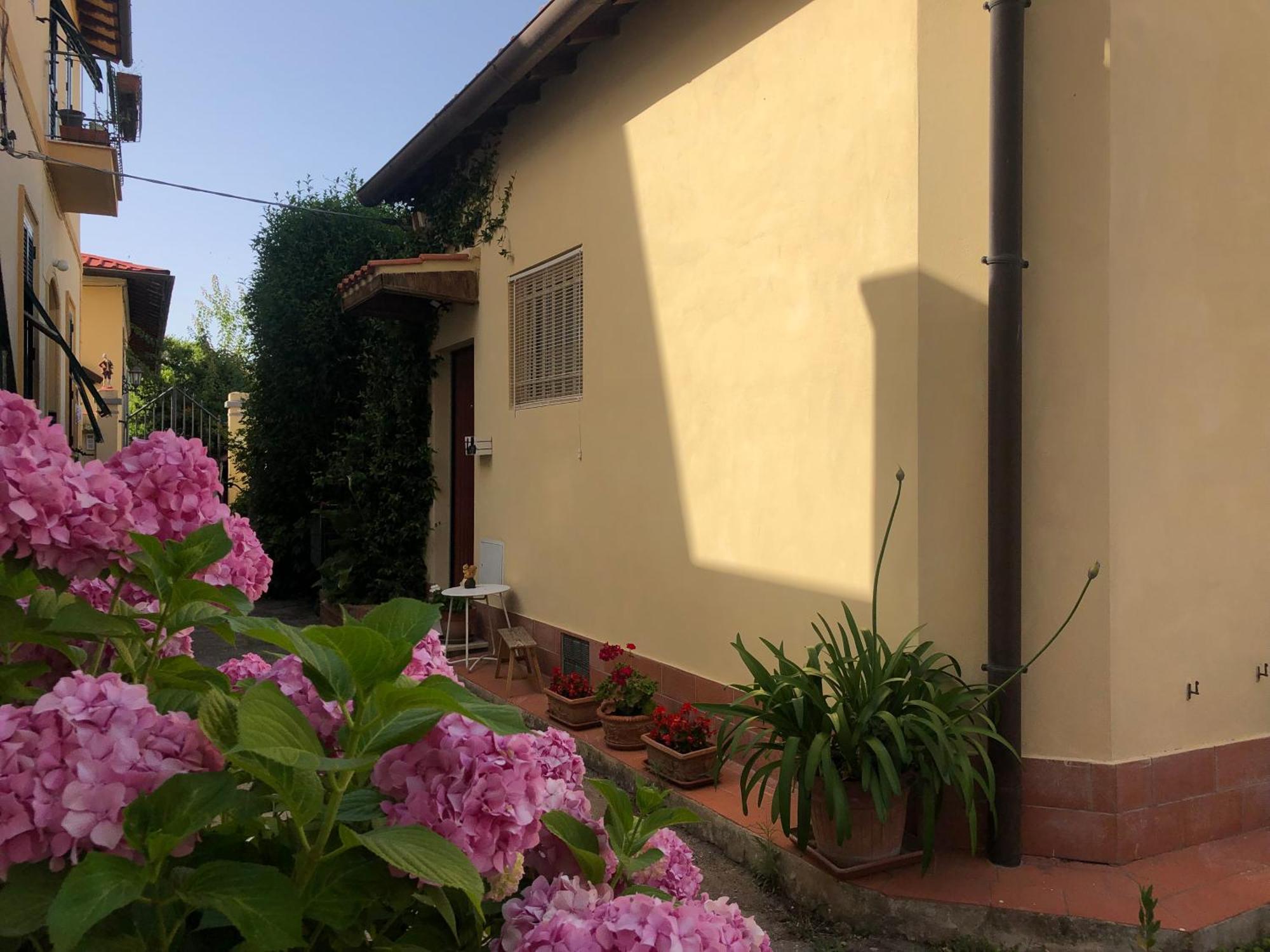 شقة Casina Di Nina ليفورنو المظهر الخارجي الصورة